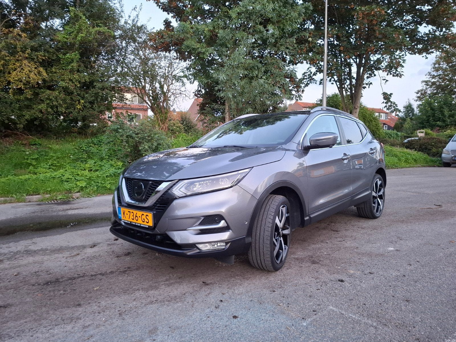 Nissan Qashqai 1.2 Dig-t Tekna/Pano/360 cam/Trekhaak, Auto's, Voorwielaandrijving, Zwart, 4 cilinders, Leder en Stof