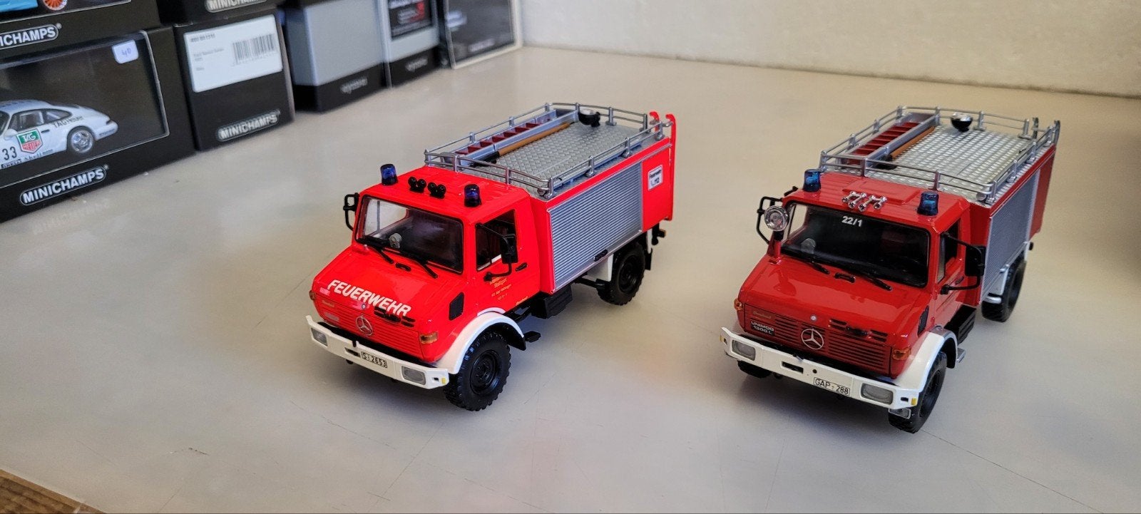 Minichamps MB Unimog 1300L TLF8/18 Feuerwehr, Ophalen of Verzenden, Zo goed als nieuw, Bus of Vrachtwagen, MiniChamps