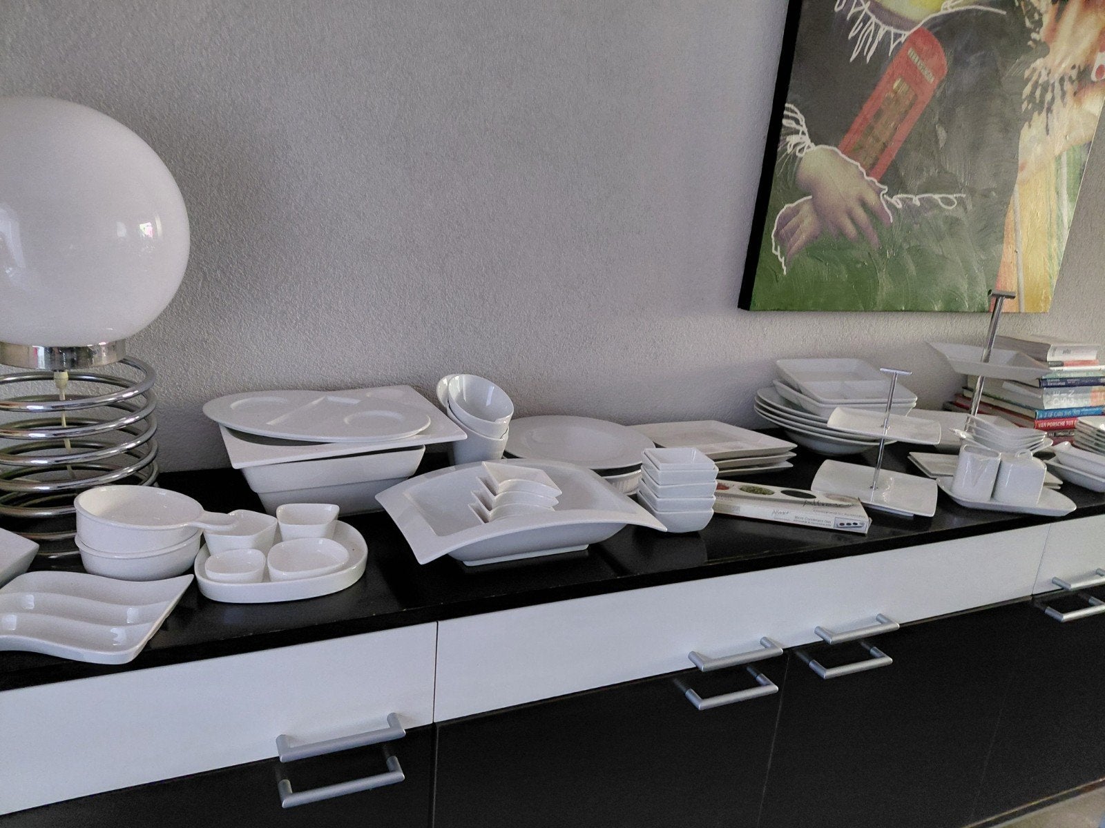 Uitgebreid wit servies - diverse borden, schalen, etagère, Ophalen, Gebruikt, Keramiek, Bord(en)