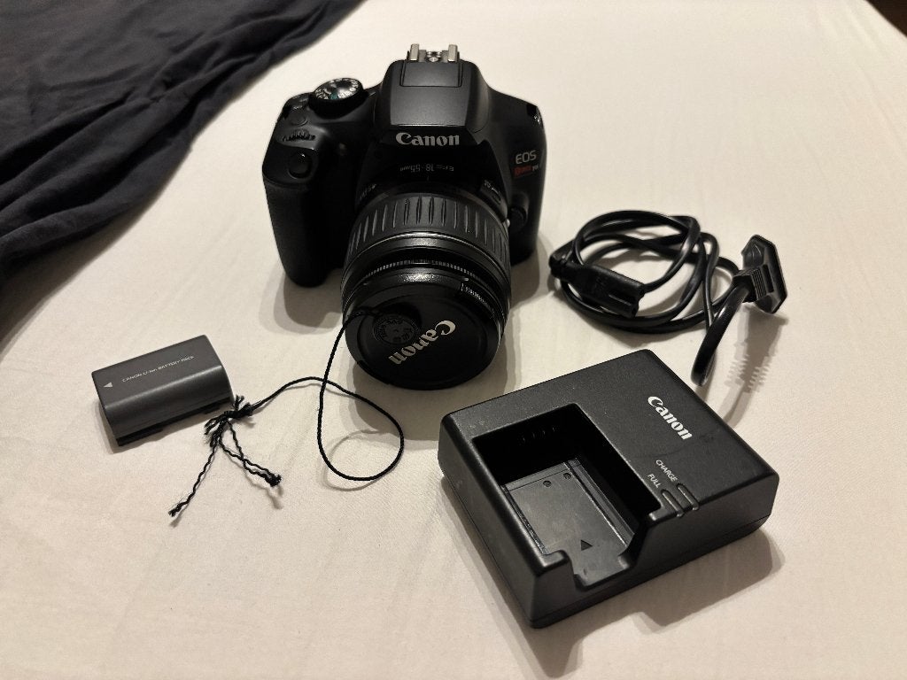 Canon EOS Rebel Spiegelreflex Camera + 18-55mm Lens, Audio, Tv en Foto, Fotocamera's Digitaal, Ophalen, Gebruikt, Spiegelreflex