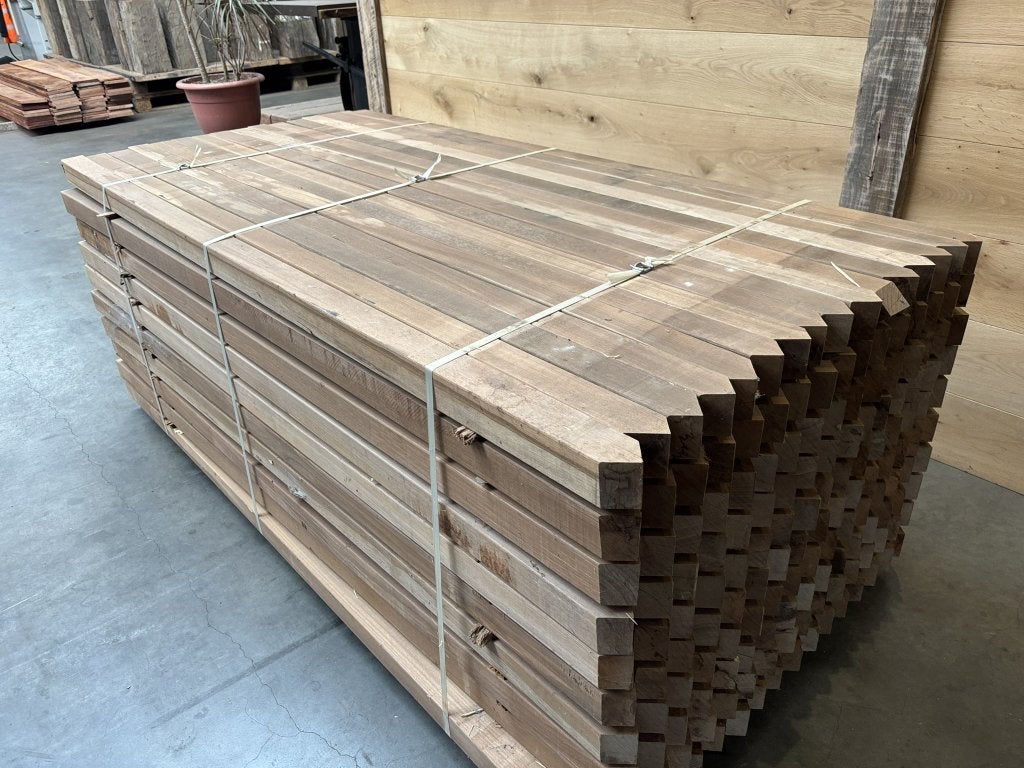 6x6 Geschaafde Hardhouten Palen – Sterk, Duurzaam en Strak
