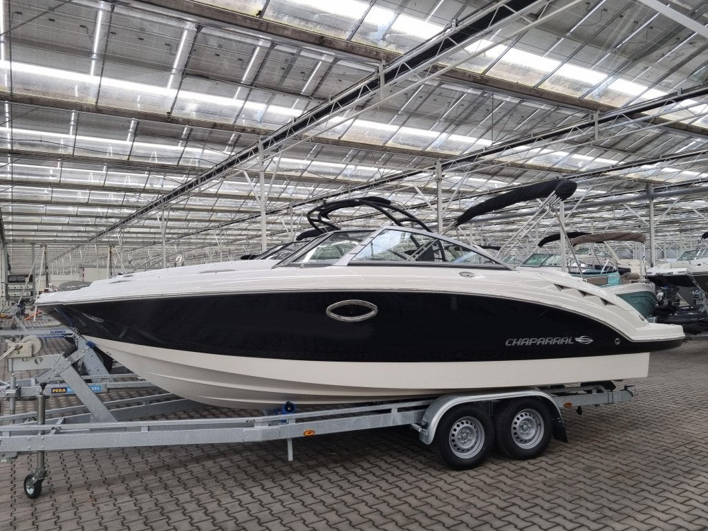 Chaparral 224 Sunesta, Watersport en Boten, 3 m, Overige merken, Zo goed als nieuw, 200 pk of meer