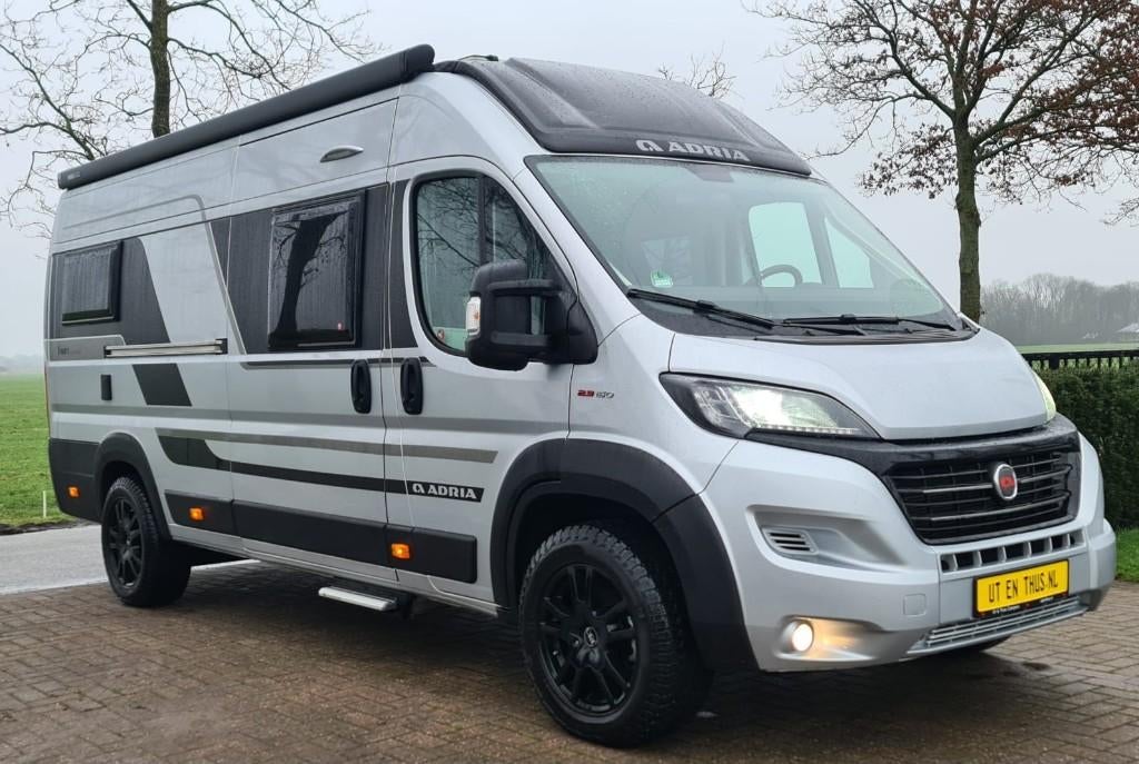 Ut & Thús: Specialist in buscampers * topmerken 540 600 640, Caravans en Kamperen, Campers, Bedrijf, Buscamper of Camperbus, Overige merken
