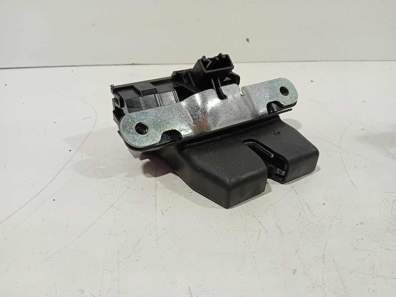 Slot mechaniek kofferdeksel achterklep elektrisch Ford B-Max, Onderdelen@venauto.nl, Van der Ven Autorecycling B.V., Gebruikt