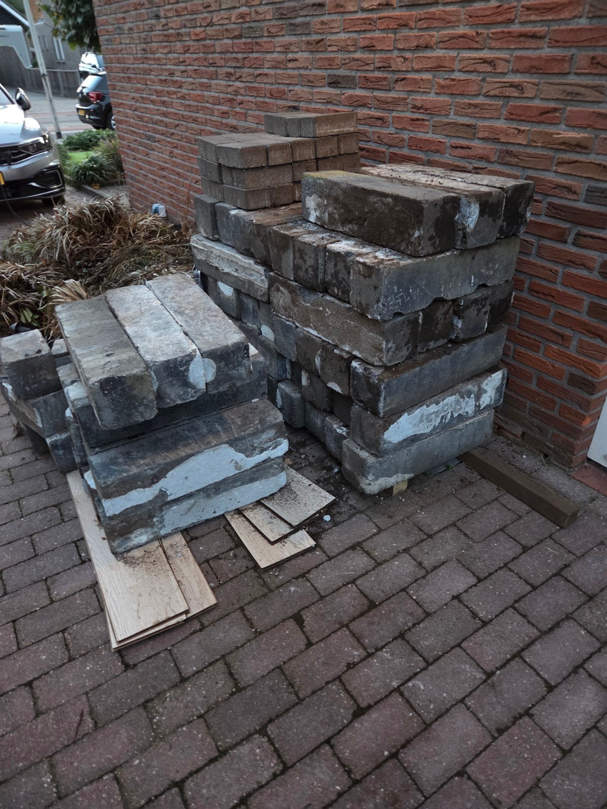 Gebruikte betonnen stapelblokken voor tuin of oprit, Ophalen, Gebruikt, Beton