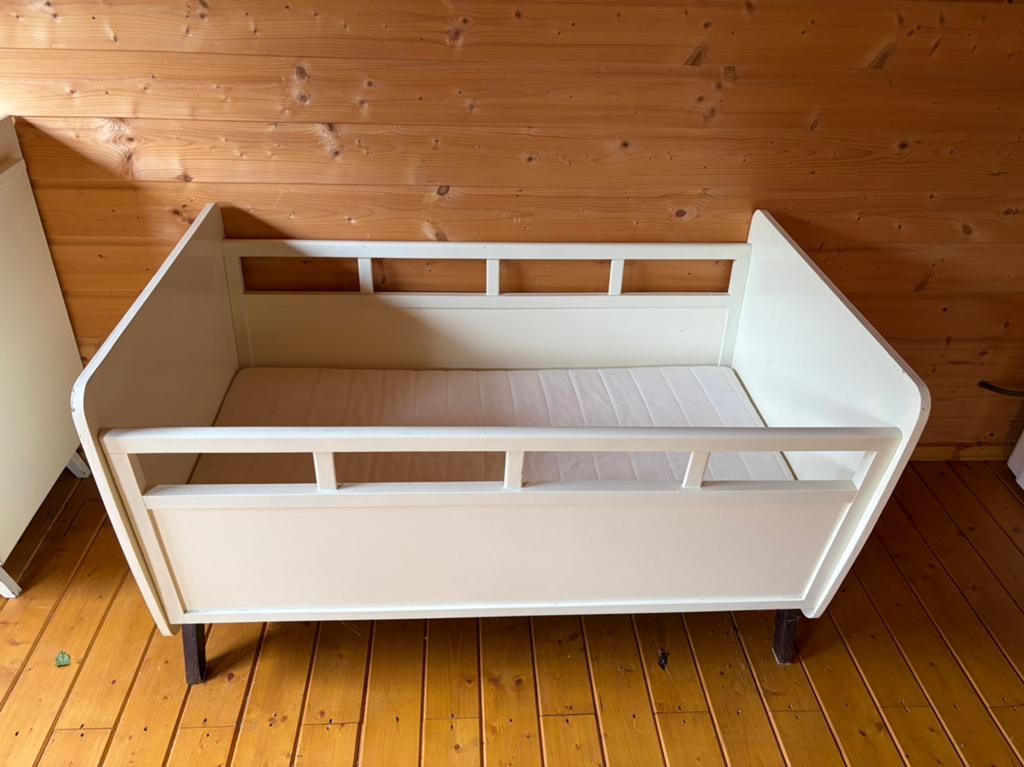 Baby bed, Gebruikt, 70 tot 85 cm, Ophalen of Verzenden, Minder dan 140 cm