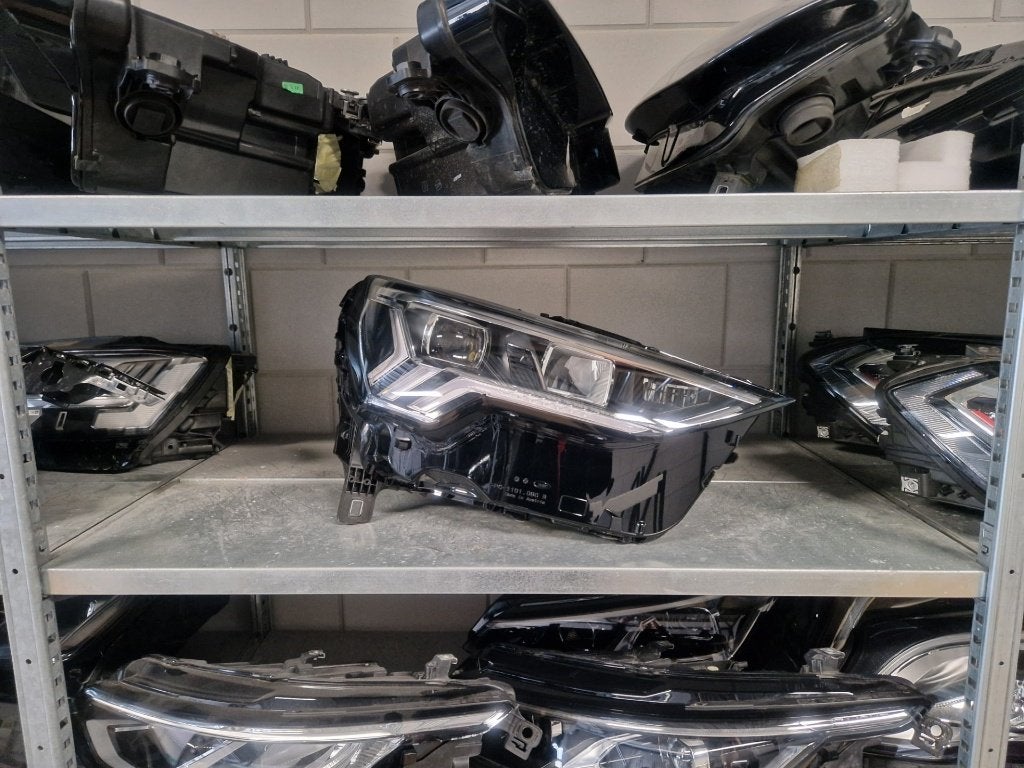 Audi Q3 SQ3 83A F3 VOL LED koplamp 034 rechts, Ophalen of Verzenden, Gebruikt, Audi