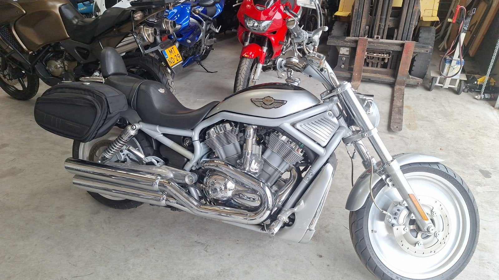 HARLEY DAVIDSON  V ROD 2003, Particulier, Chopper