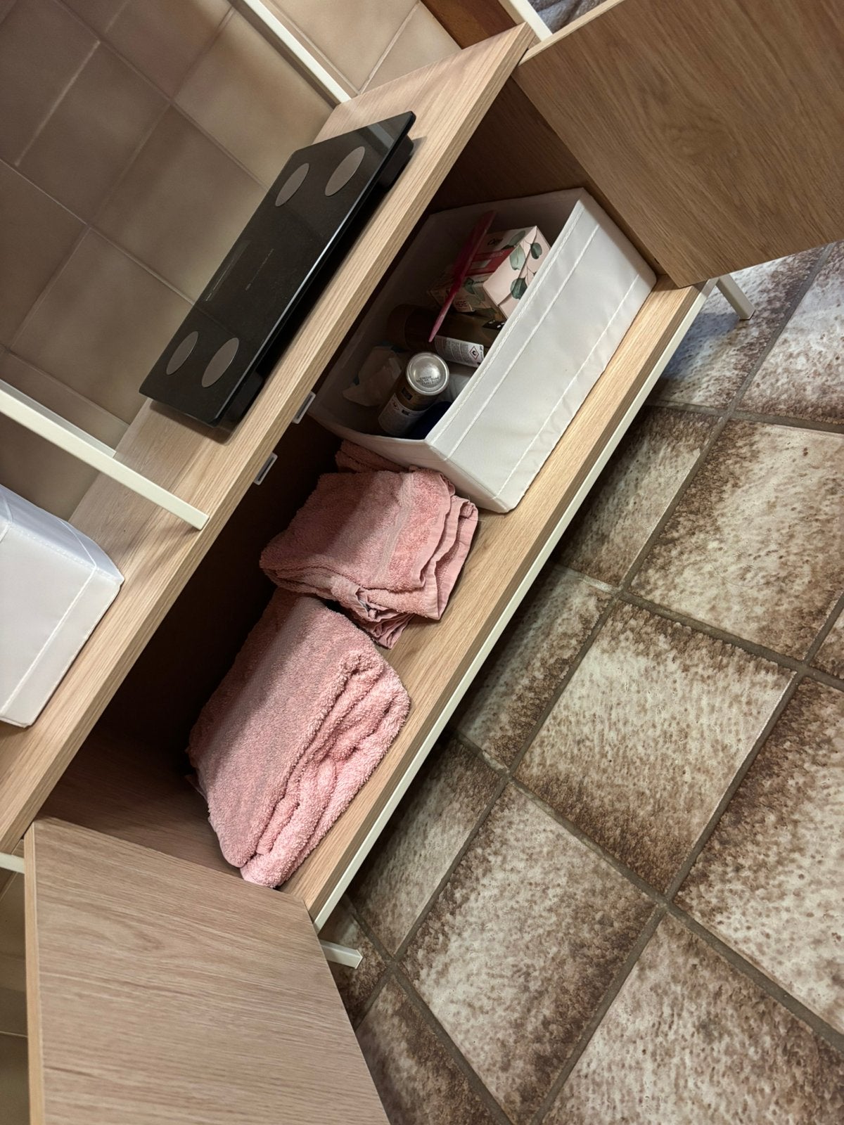 Foto 6 van Wandkast beige