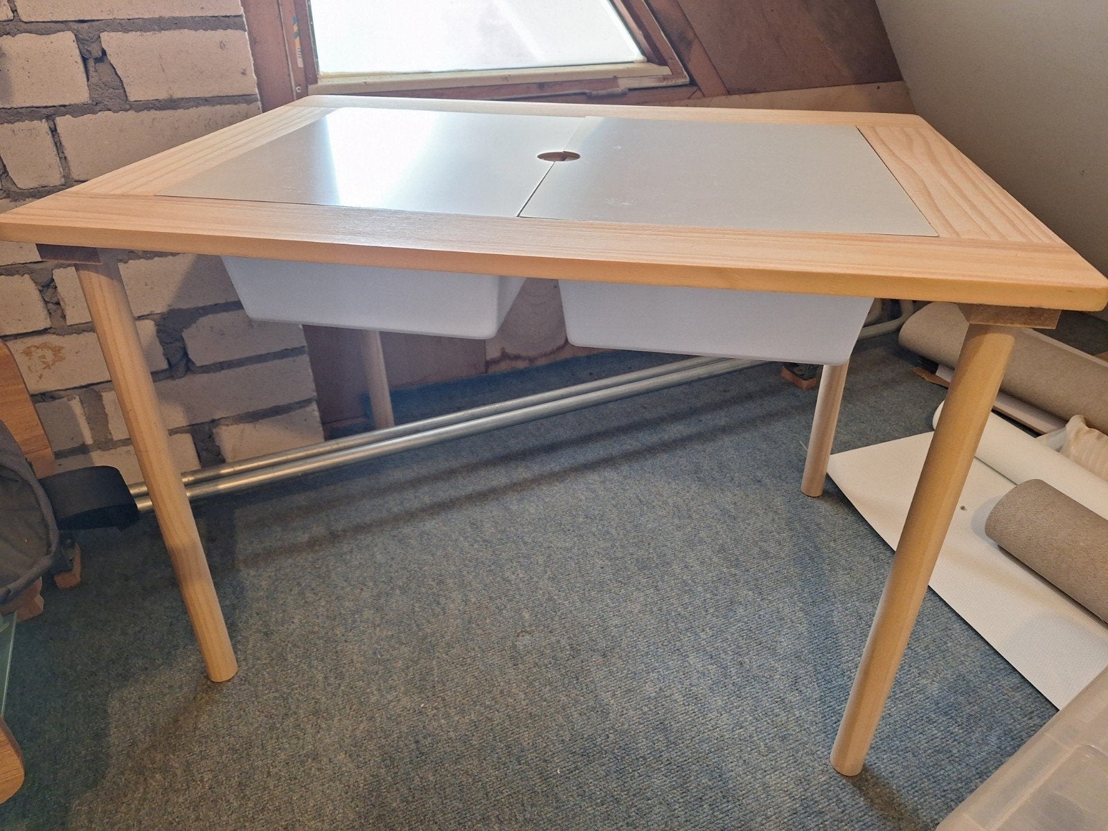 Houten speeltafel met opbergbakken en deksels, Ophalen, Gebruikt
