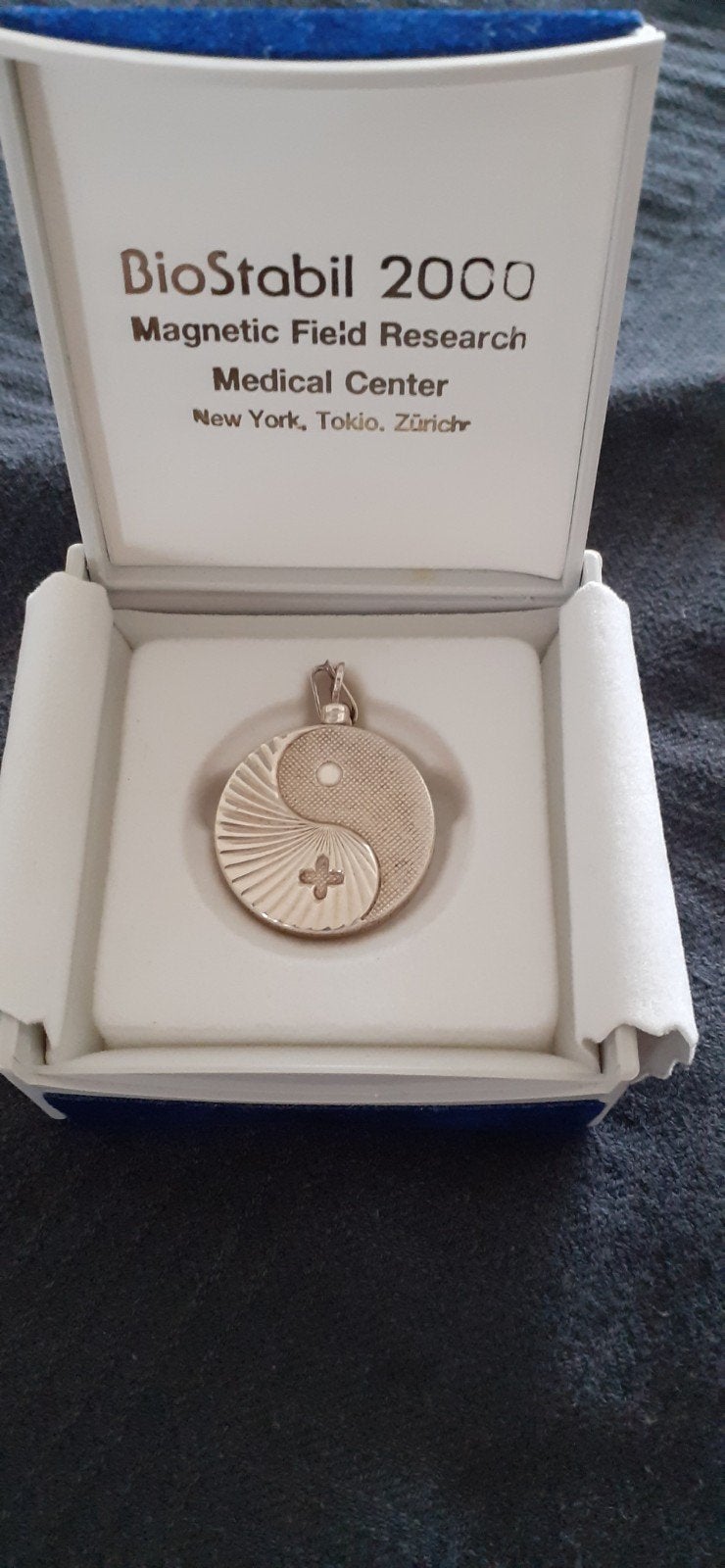 Biostabiel 2000 hanger met ketting zilver, Ophalen, Met hanger, Zo goed als nieuw, Zilver