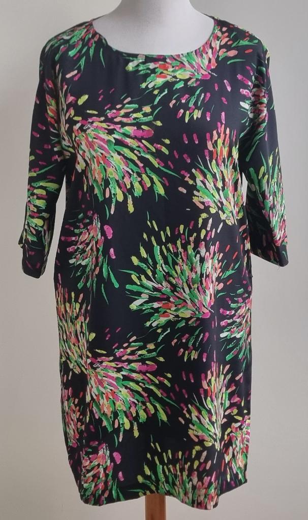 Yessica zwart zomerjurkje met gekleurde prints mt. 42, Maat 42/44 (L), Ophalen of Verzenden, Zo goed als nieuw, Boven de knie
