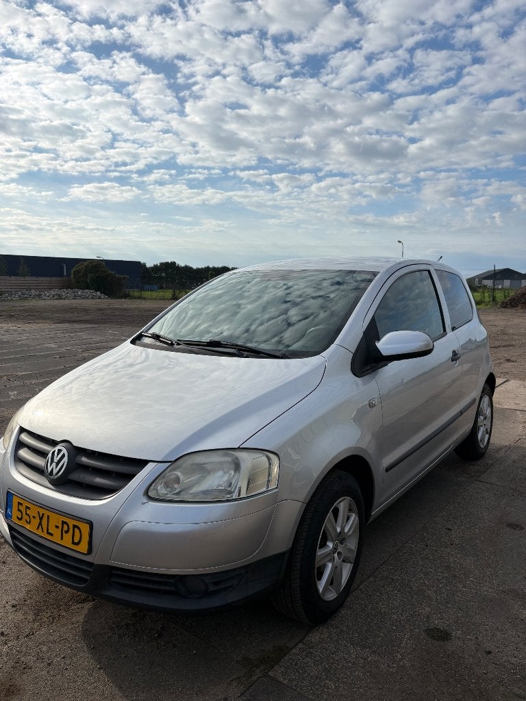 Volkswagen Fox 1.2 40KW 2007 Grijs, Auto's, Voorwielaandrijving, Stof, 4 stoelen, 1198 cc