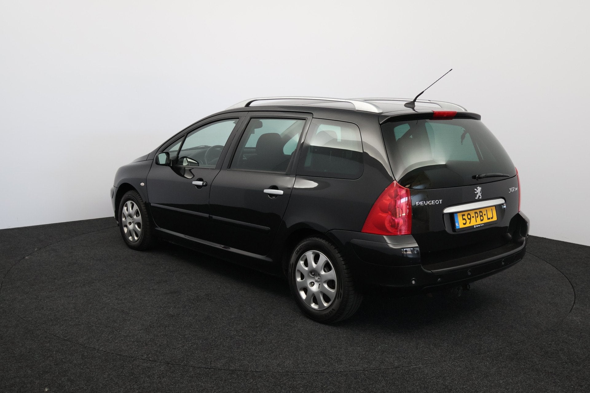 Peugeot 307 SW 1.6 16V Pack /D-Riem Verv. 134.000KM! /Pano-D, Stof, Gebruikt, 4 cilinders, Zwart