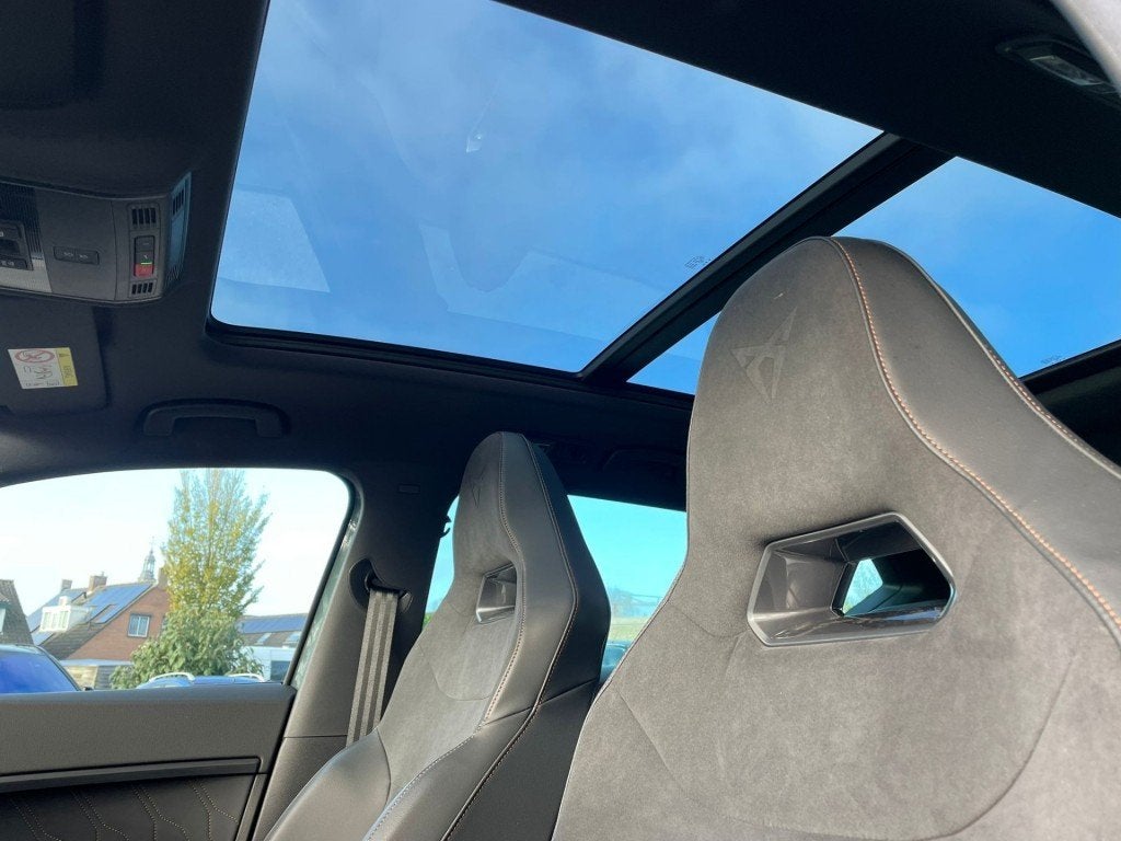 Cupra ATECA 2.0 TSI VZ 300PK 4DRIVE Brembo Trekhaak Panorama, Auto's, Automaat, 1528 kg, Gebruikt, Euro 6