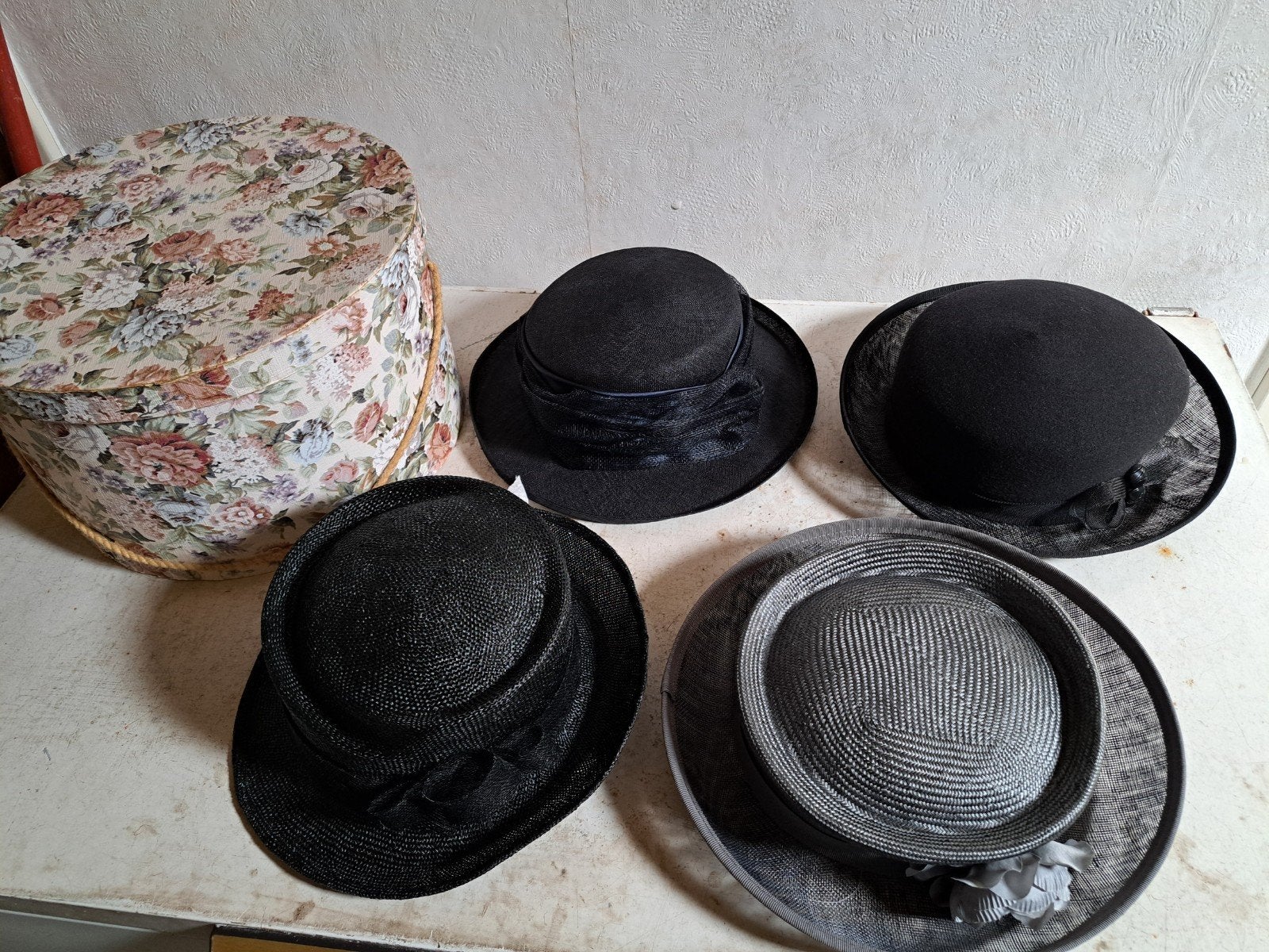 Mooie dames hoeden., Ophalen of Verzenden, Zo goed als nieuw, One size fits all