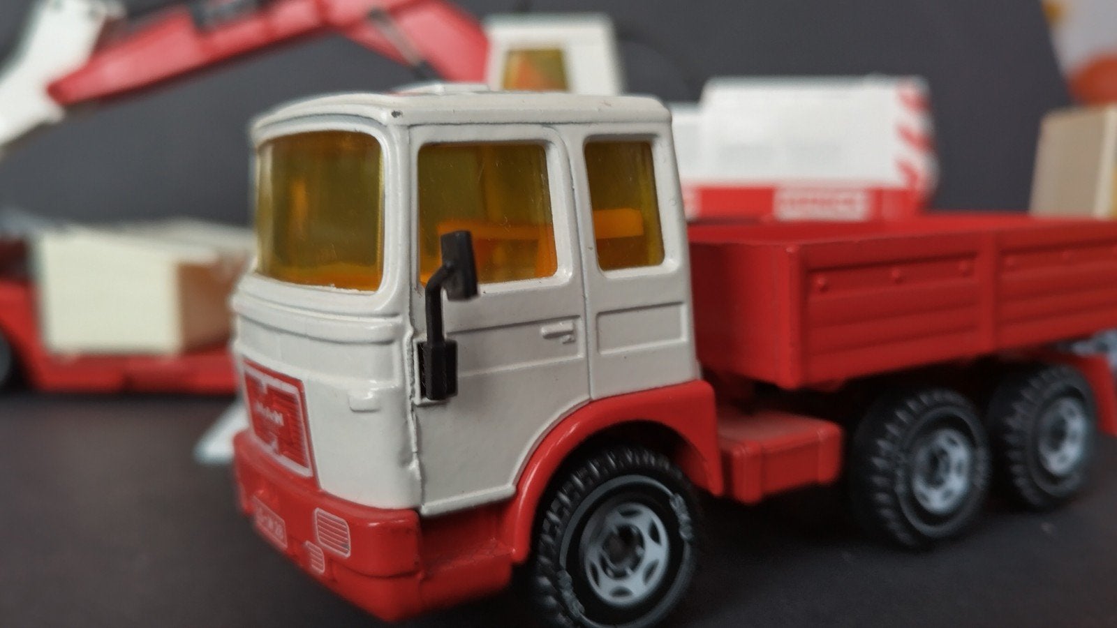 Man 8156 F Menck 500 Dieplader 1:55 Siku 4012  Pol, SIKU, Verzenden, Zo goed als nieuw, Bus of Vrachtwagen