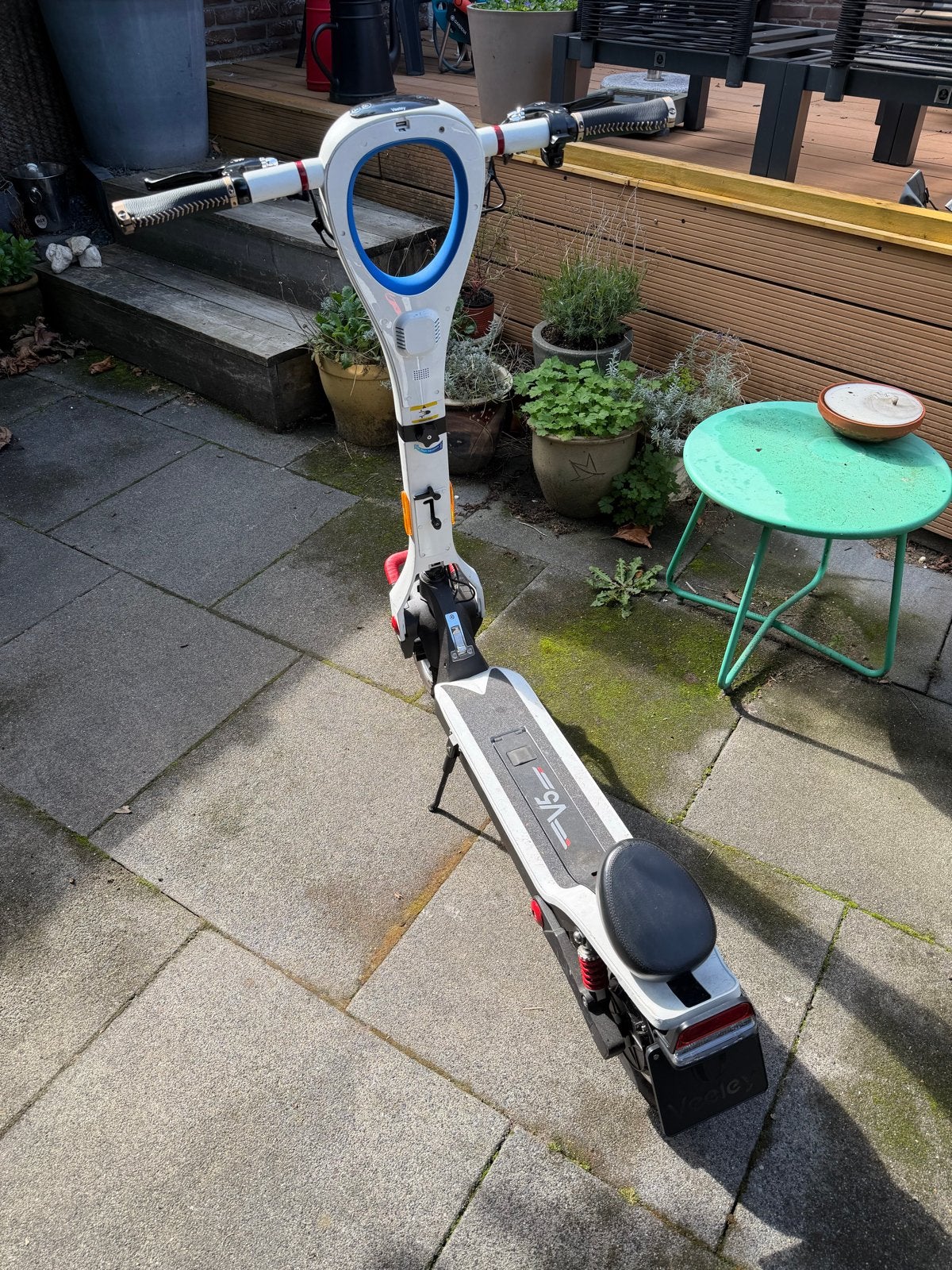 Veeloy V5 Elektrische Step met Zitje - Zo goed als nieuw, Fietsen en Brommers, Ophalen, Zo goed als nieuw, Elektrische step (E-scooter)