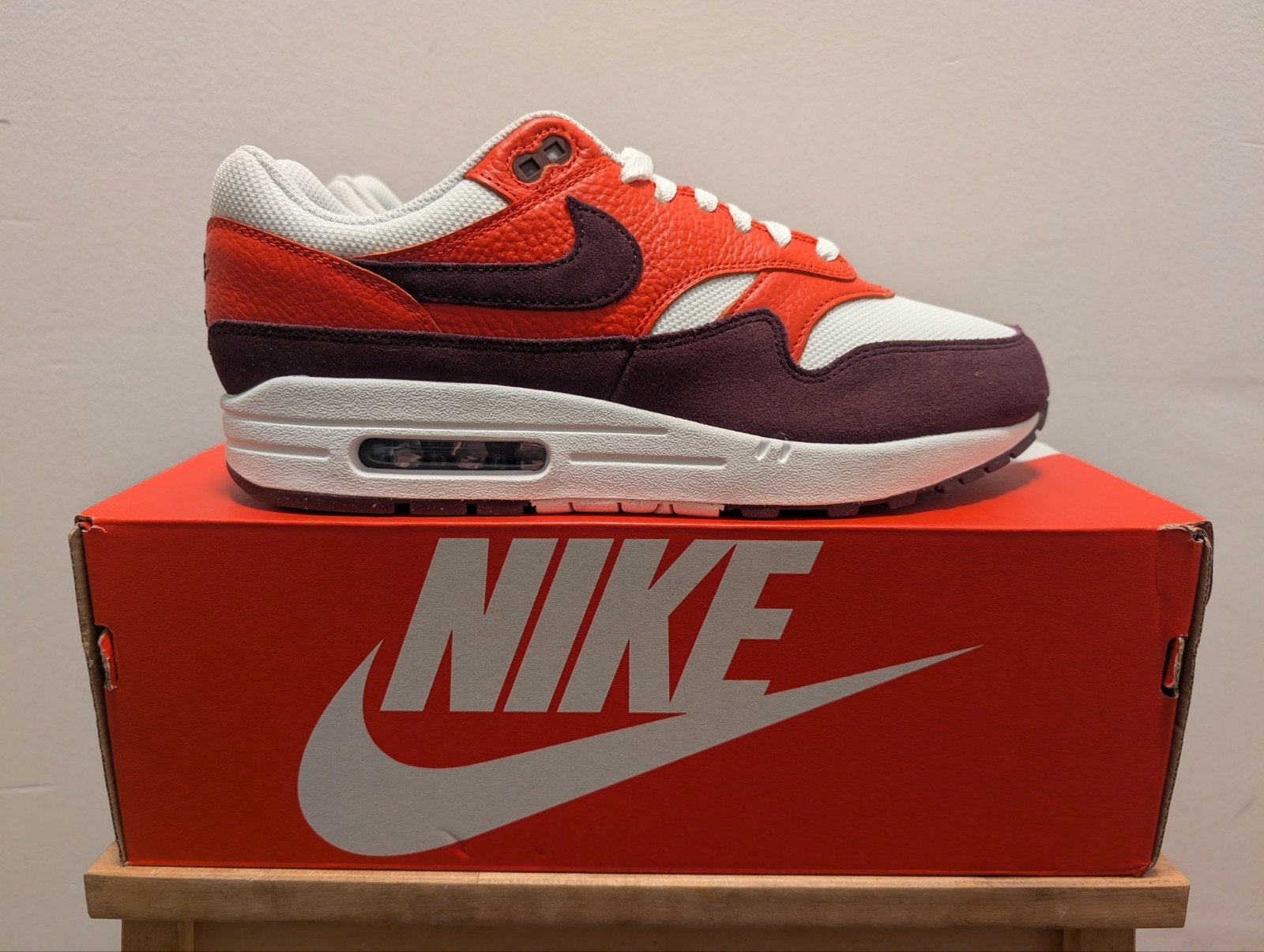 Nike Air Max 1 Burgundy Crush 43, Nike air max, Overige kleuren, Nieuw, Ophalen of Verzenden