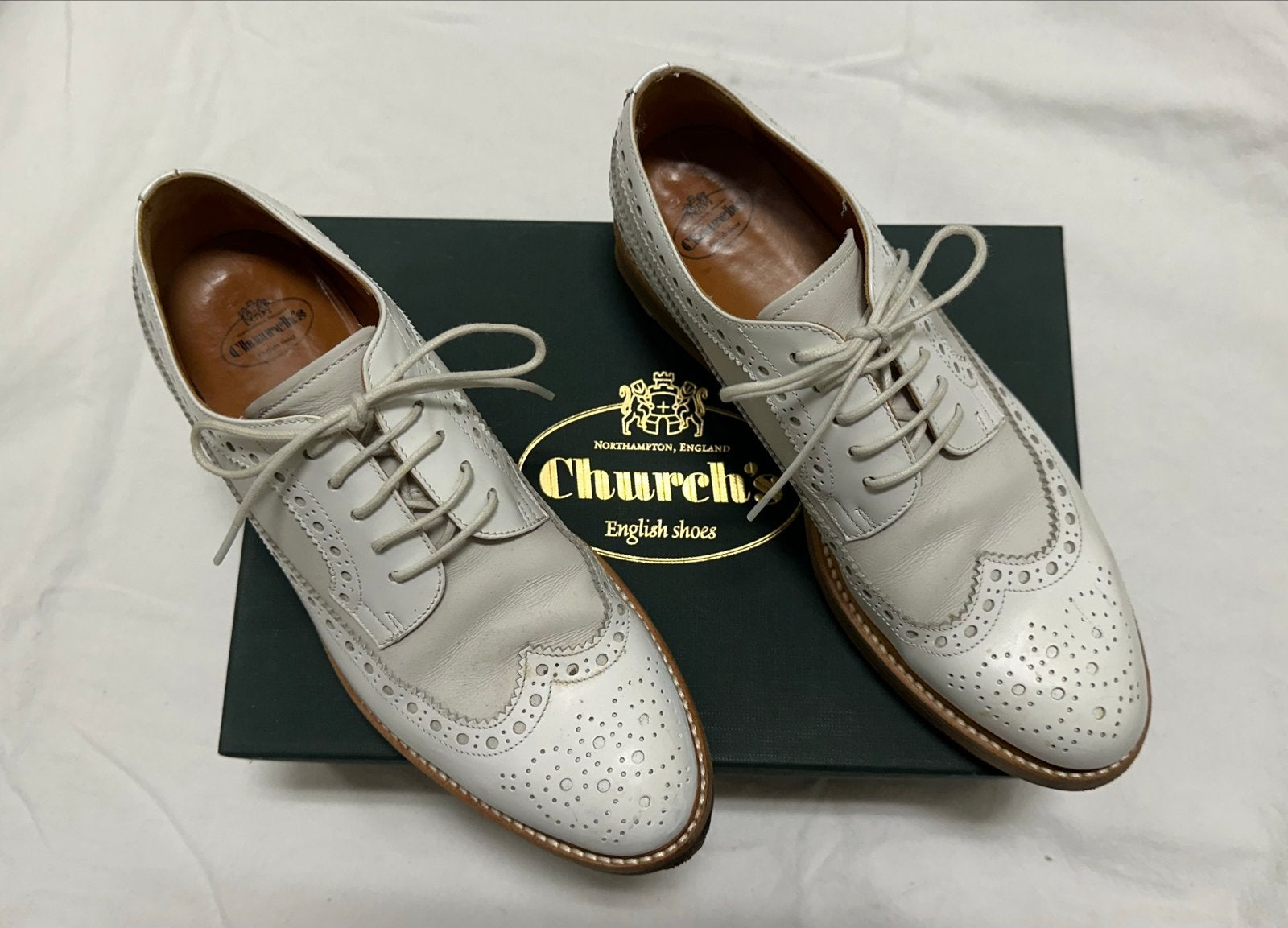 Church's Opal Brogues - Witte Leren Veterschoenen, Ophalen, Zo goed als nieuw, Wit, Schoenen met lage hakken