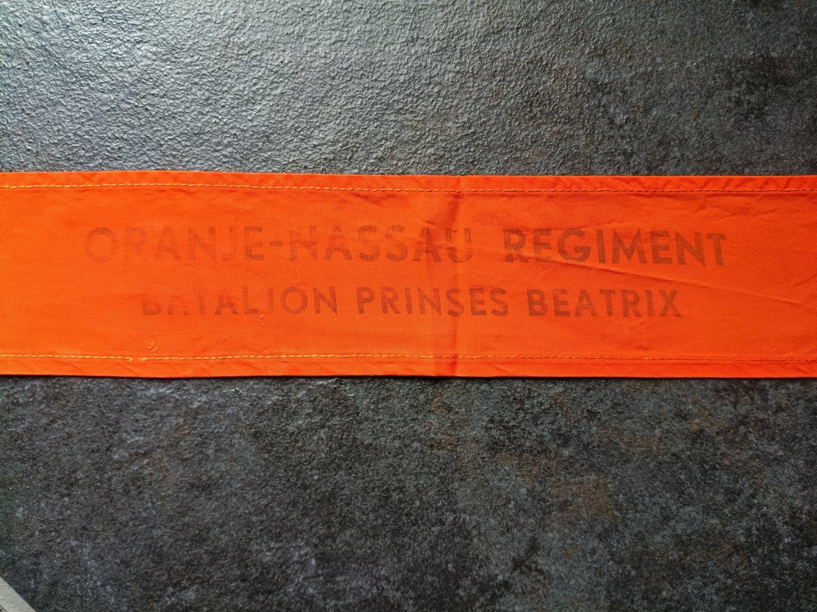 NBS armband Oranje Nassau Regiment Bataljon Prinses Beatrix, Verzamelen, Ophalen of Verzenden, Nederland, Embleem of Badge