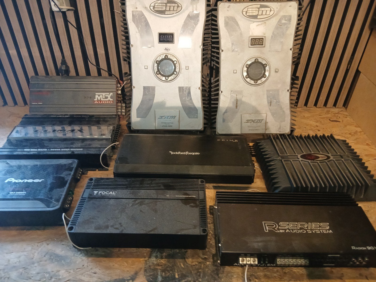 diverse versterkers vanaf 50euro Per stuk, Auto diversen, Autospeakers, Ophalen