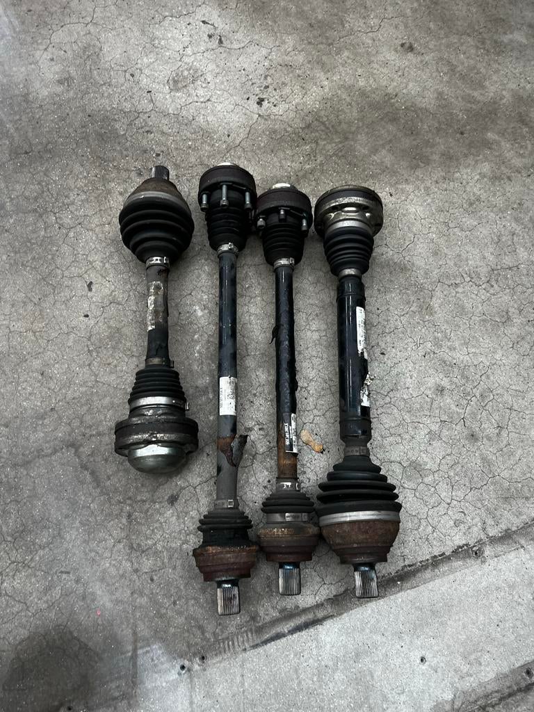 Aandrijfassen set voor VW Golf 7 R / Audi S3 (4 stuks), Auto-onderdelen, Remmen en Aandrijving, Ophalen, Gebruikt, Volkswagen