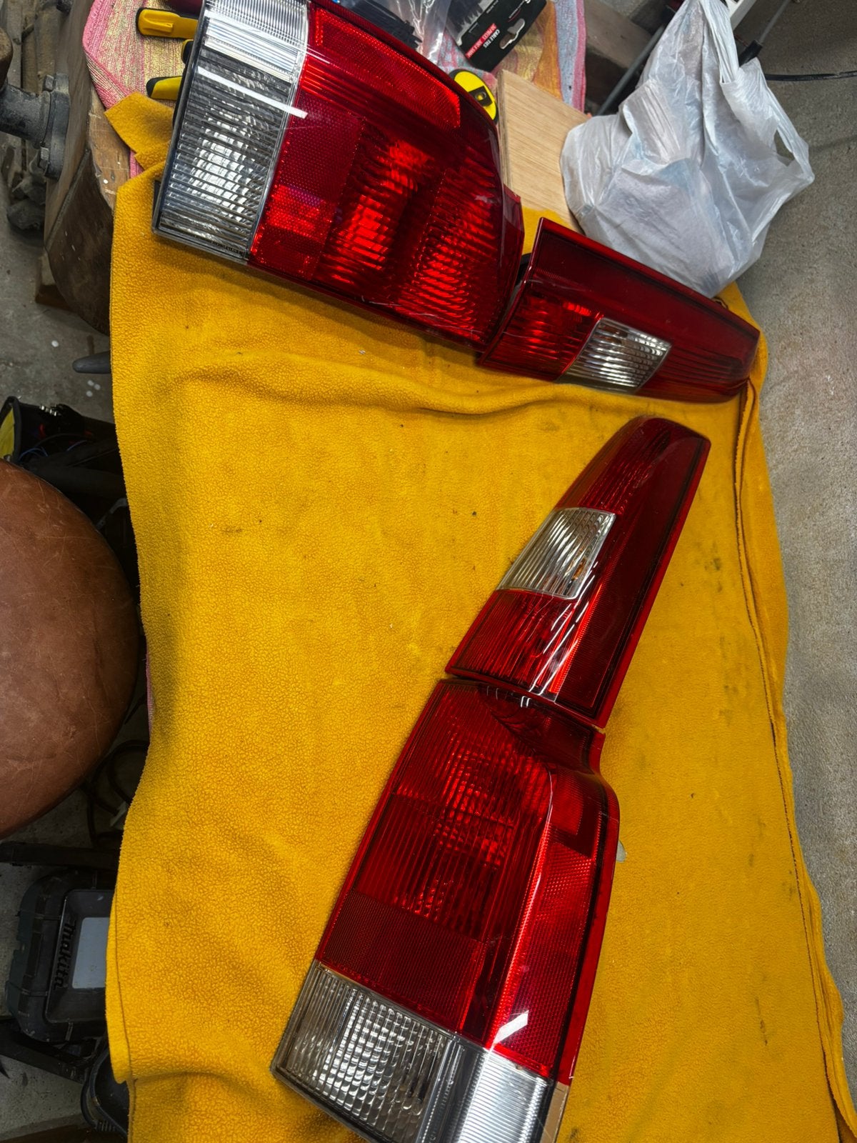 Achterlichten links en rechts V70II P2 pre facelift, Ophalen of Verzenden, Gebruikt, Volvo