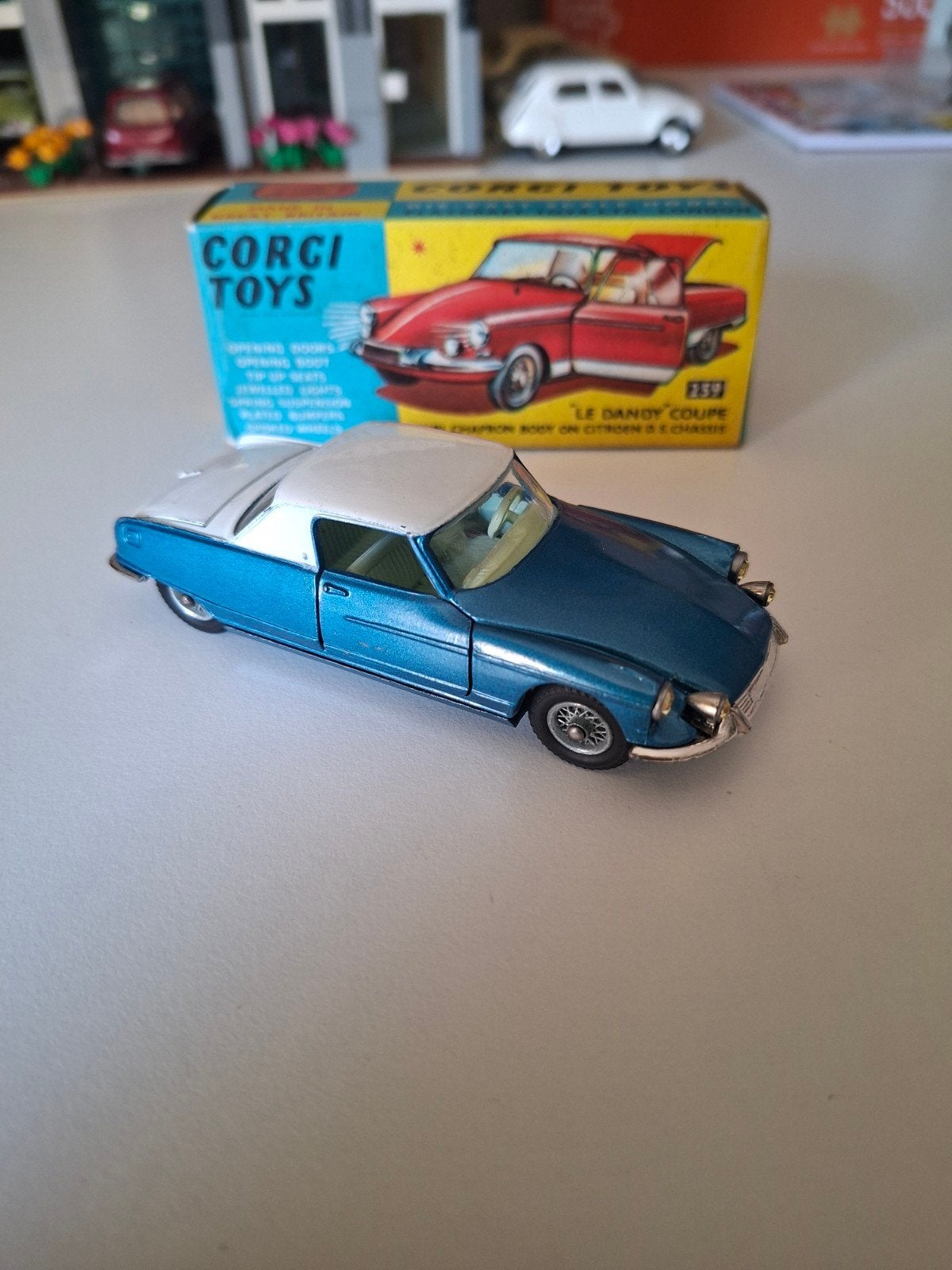 Corgi Toys Citroën DS LE Dandy Coupe, Ophalen of Verzenden, Zo goed als nieuw, Auto, Corgi
