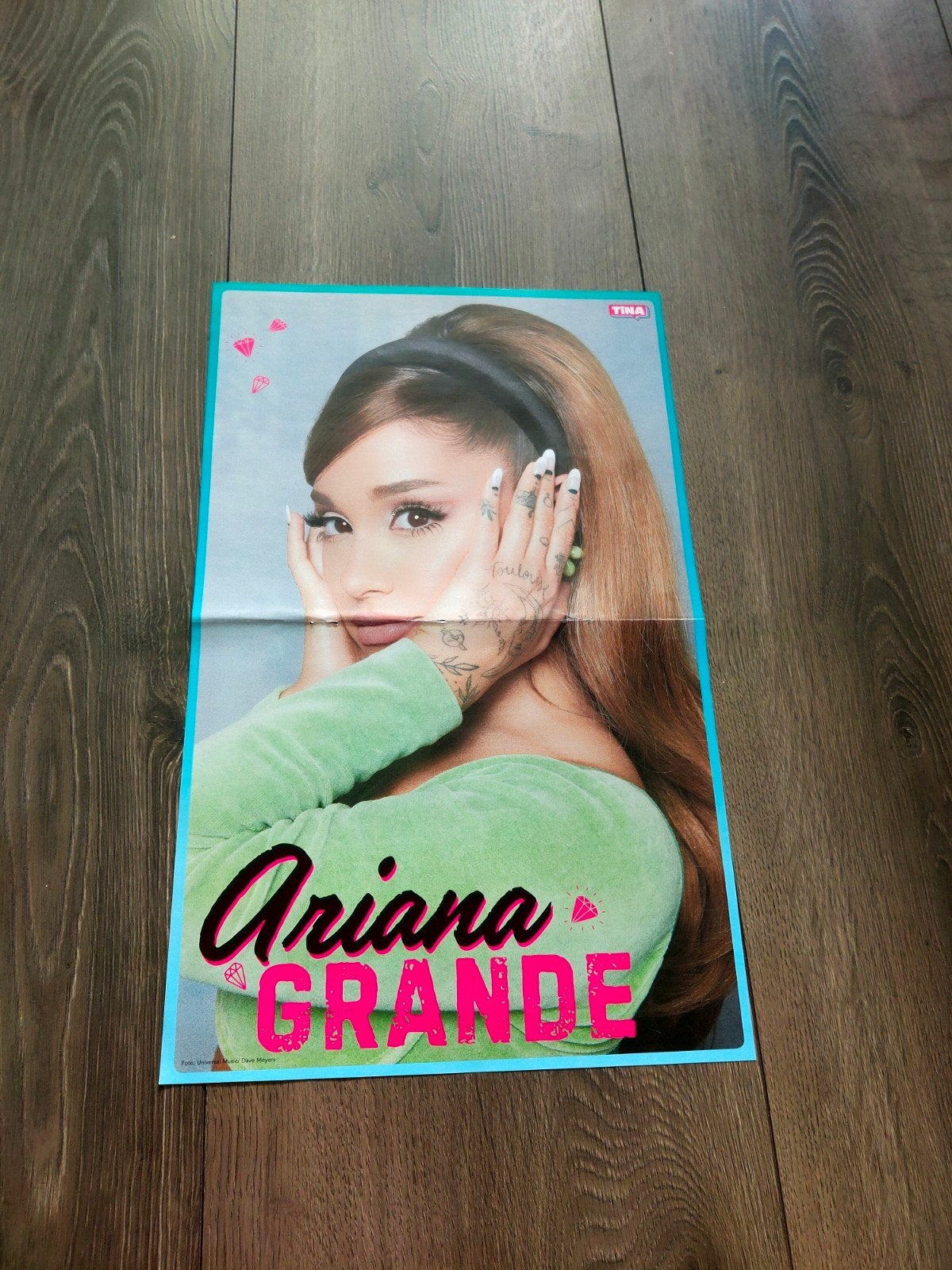Tina - Ariana Grande Poster, Verzamelen, Ophalen of Verzenden, Nieuw, A1 t/m A3