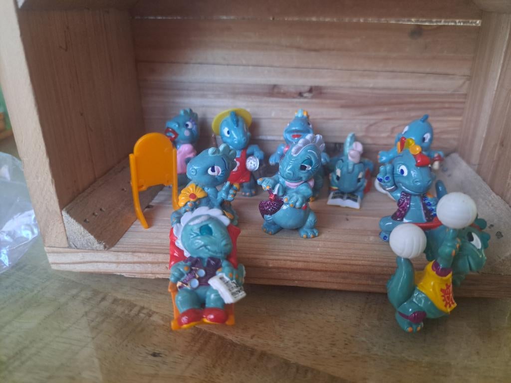 Kinder suprise, Ophalen of Verzenden, Zo goed als nieuw