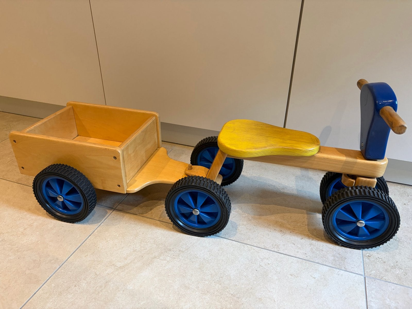 Houten loopauto met aanhanger, Ophalen, Gebruikt, Loopvoertuig
