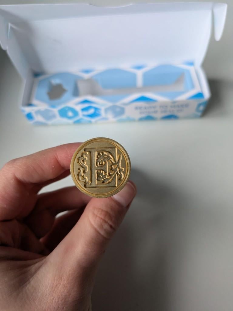 Wax seal stempel letter E - Jessy at Sea, Ophalen of Verzenden, Zo goed als nieuw, Overige thema's, Overige typen