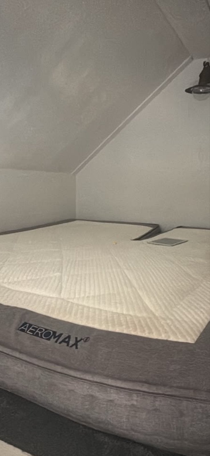 AEROMAX Tweepersoons Matras - Zo goed als nieuw, Huis en Inrichting, Slaapkamer | Matrassen en Bedbodems, Ophalen, 210 cm, Tweepersoons