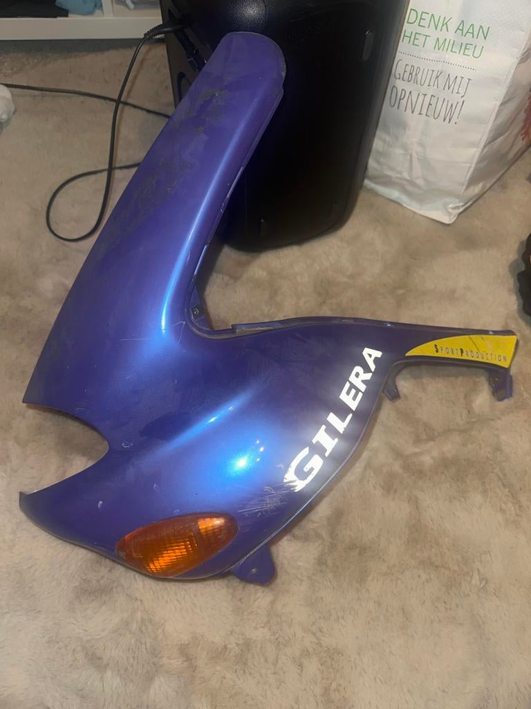 Gilera Runner Zijkap Links Violet paars, Ophalen, Gebruikt, Kap