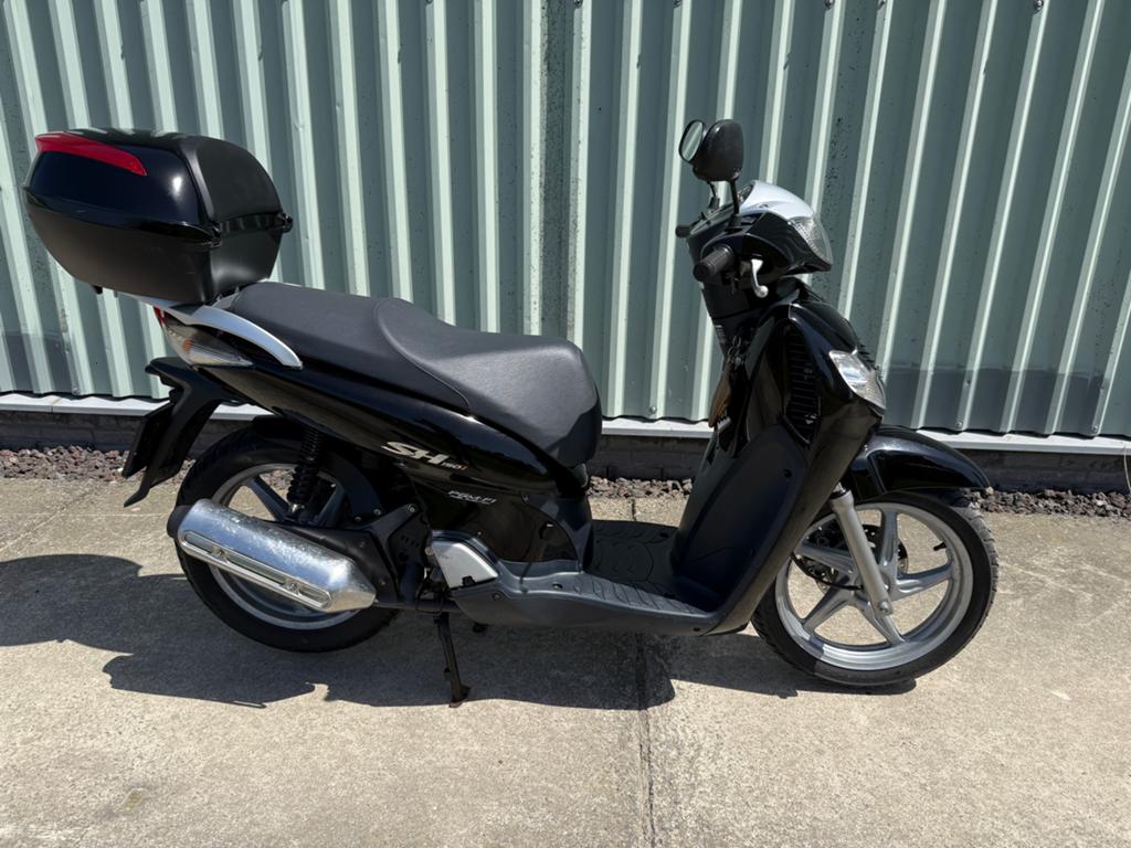Honda SH150i Scooter (bj 2008) Zwart, Goede Staat, Motoren, Scooter, Gebruikt, Particulier, Automaat