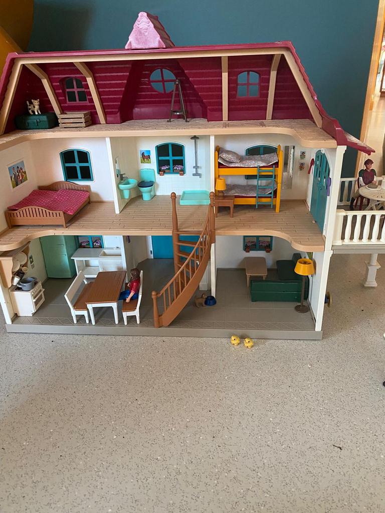 Schleich huis+stal, Ophalen, Gebruikt