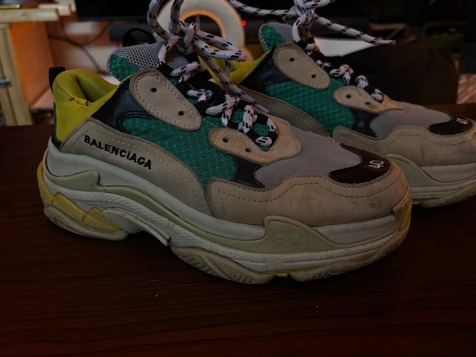 Verschillende nike air jordan en 1 balenciaga sneakers, Kleding | Heren, Schoenen, Ophalen, Overige kleuren