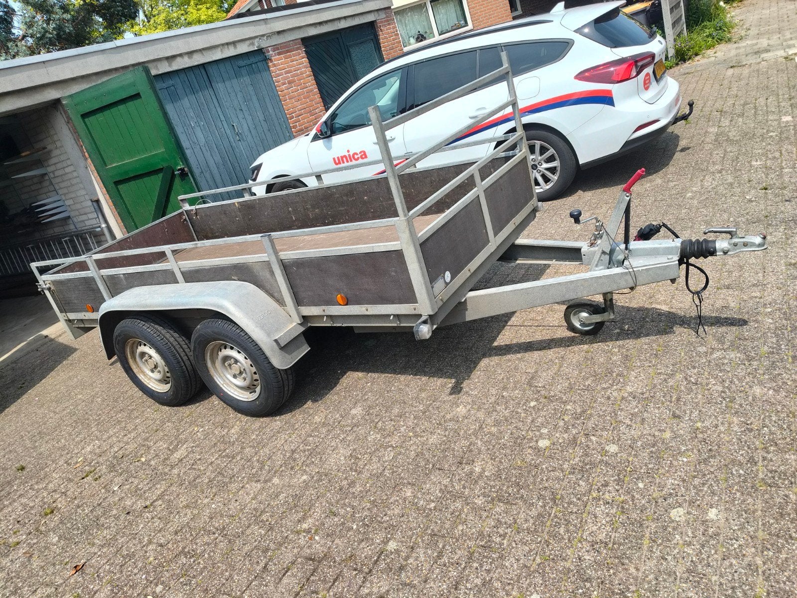 Verdonk geremde aanhanger 2000 kg met nieuwe banden, Ophalen, Gebruikt