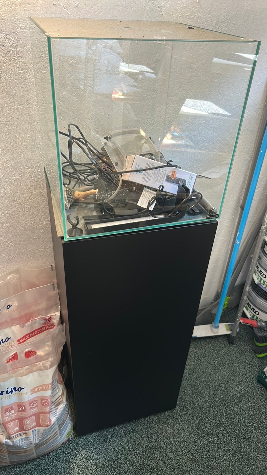Juwel Vio Cube 54 zwart met meubel, Dieren en Toebehoren, Ophalen, Gebruikt, Aquariummeubel, Juwel