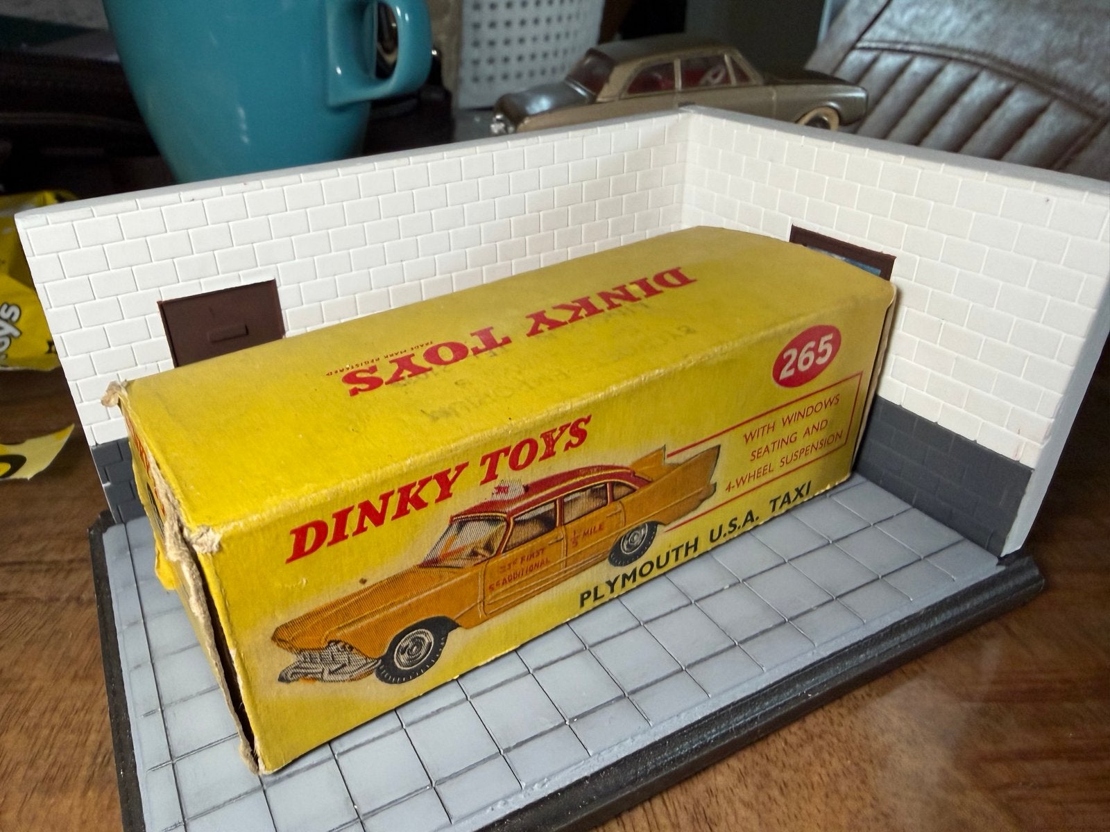 Dinky Toys Plymouth Plaza Taxi met doos - Erg mooie staat, Hobby en Vrije tijd, Modelauto's | 1:43, Gebruikt, Auto, Dinky Toys