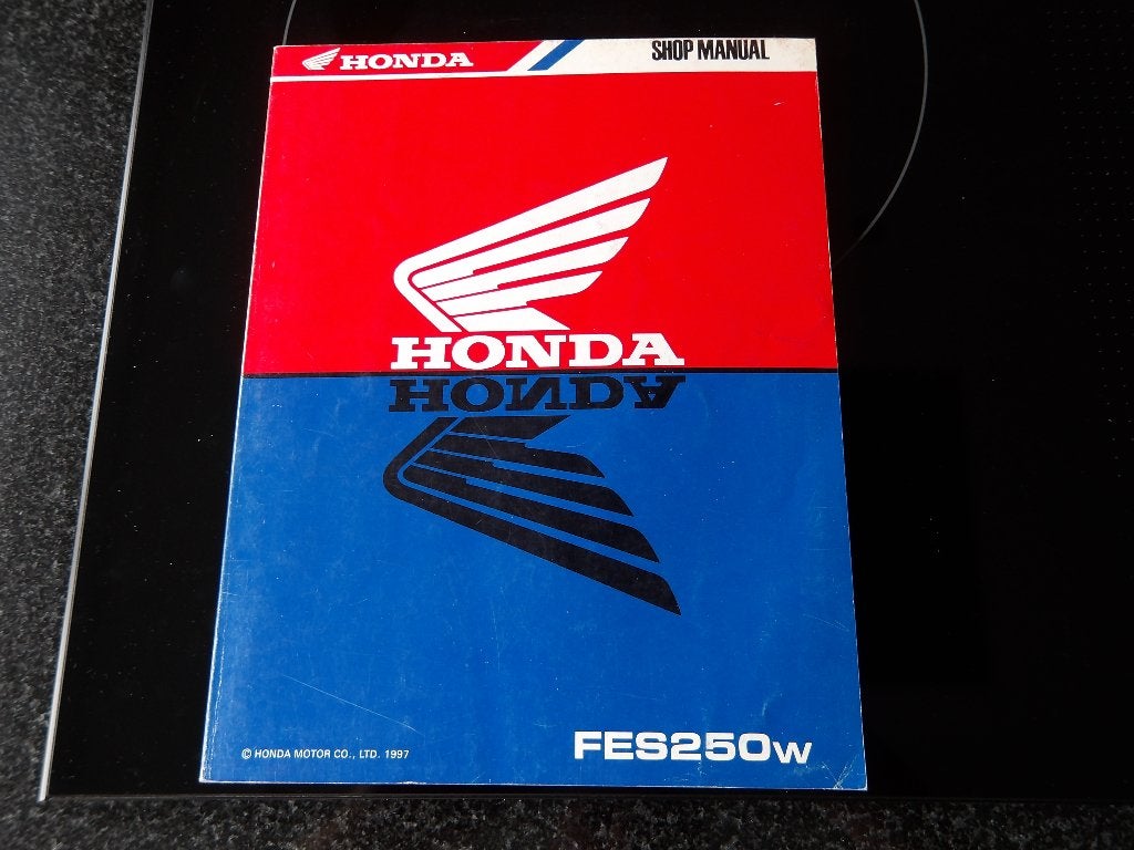 Honda Werkplaatshandboek FES250W (1997 Serie), Verzenden, Honda