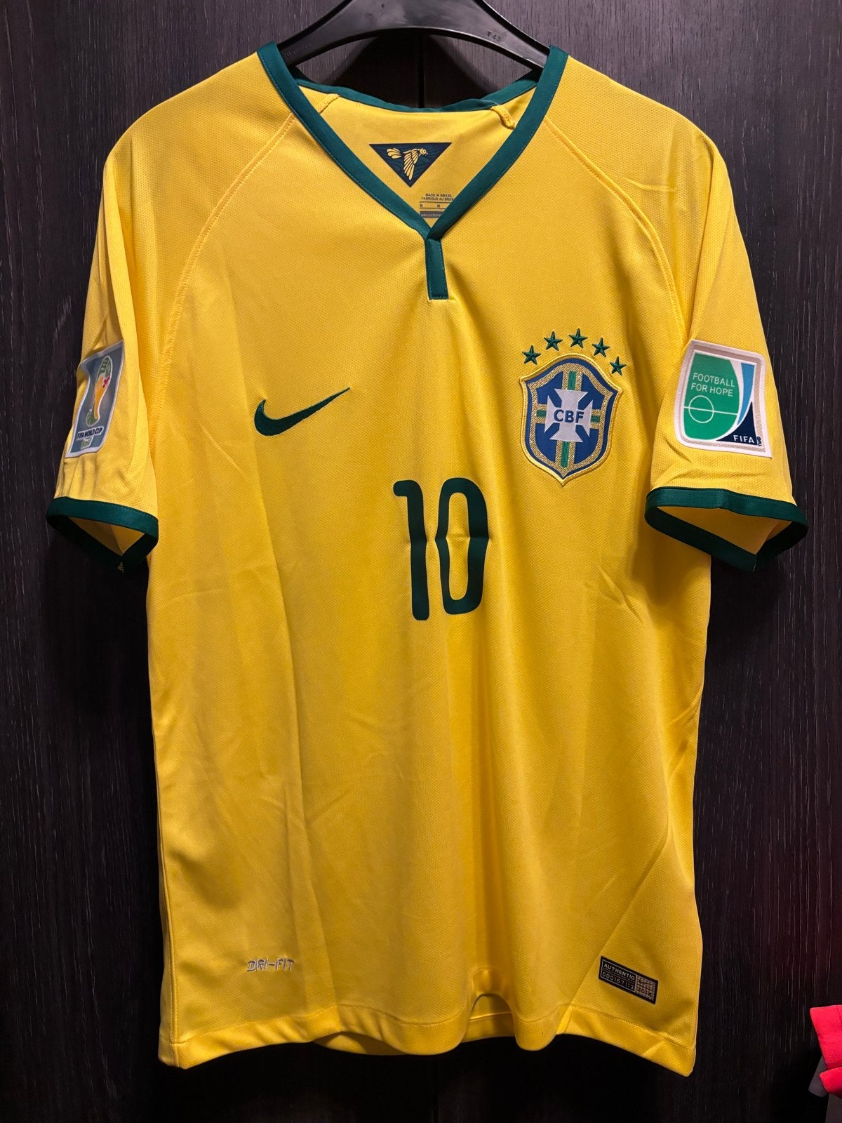Neymar Jr Brazilië Thuisshirt WK 2014 - Maat M, Maat 48/50 (M), Geel, Ophalen of Verzenden, Zo goed als nieuw
