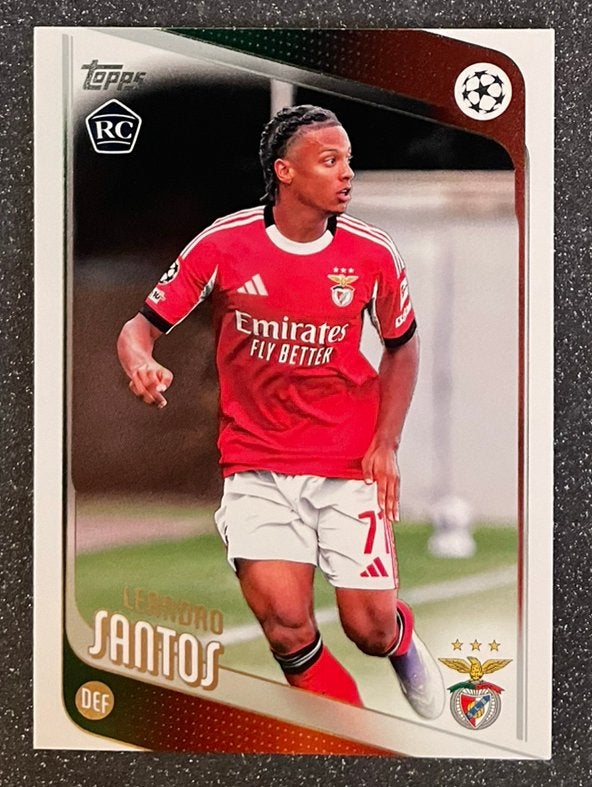 Topps UCC Flagship ‘26    ROOKIE CARD    SANTOS    BENFICA, Verzenden, Zo goed als nieuw, Plaatje