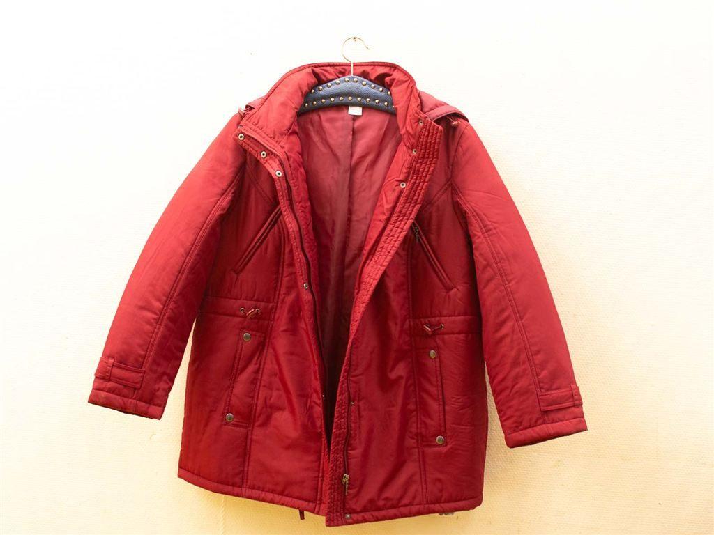 dames winterjas 34305, Kleding | Dames, Jassen | Winter, Ophalen of Verzenden, Gedragen, Maat 42/44 (L), Rood