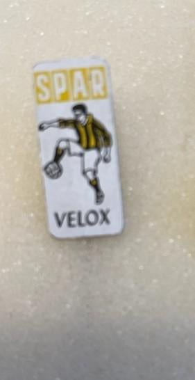 Velox voetbal speldje, Ophalen of Verzenden, Zo goed als nieuw, Overige onderwerpen