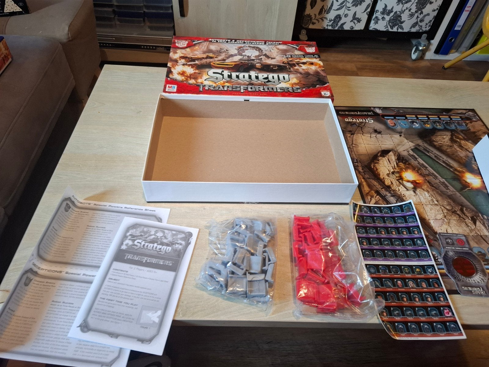 Stratego Transformers Bordspel -  Nieuw (Engels ), Een of twee spelers, 1027 Newport Ave, Pawtucket, RI 02861, USA, Ophalen of Verzenden