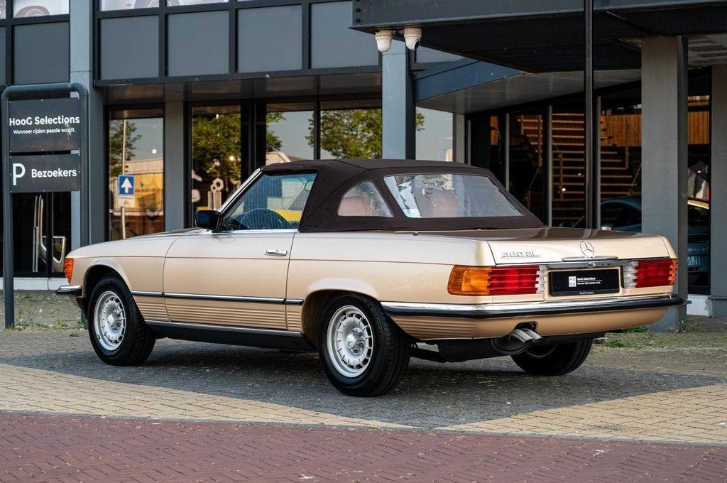 Mercedes-Benz SL-Klasse 380 SL (bj 1985, automaat), Auto's, Oldtimers, Automaat, Overige kleuren, Cabriolet, 2 stoelen