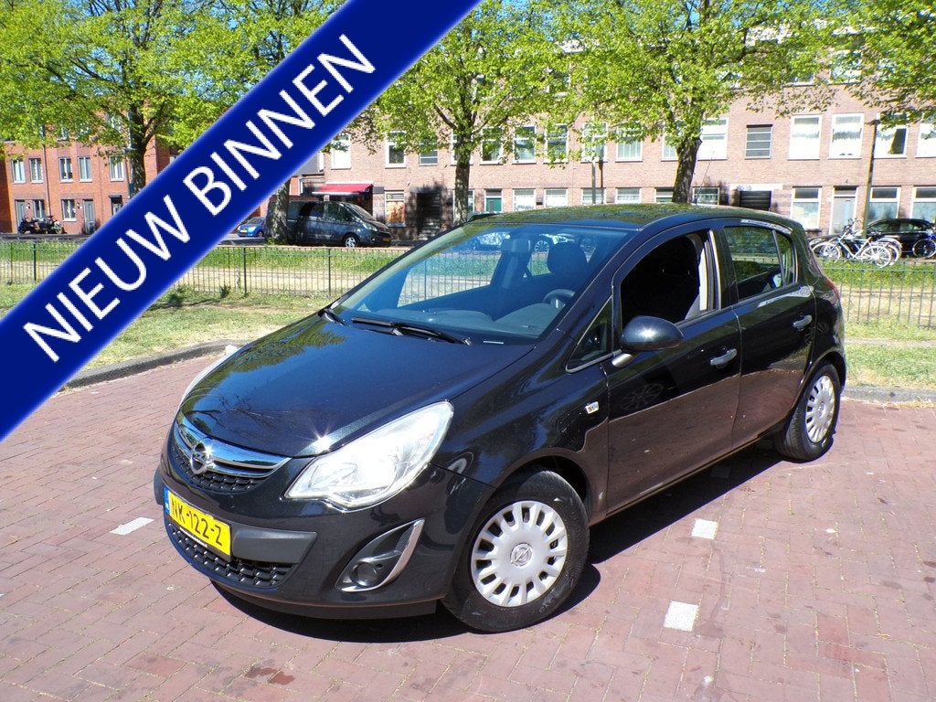 Opel Corsa 1.2-16V Berlin (bj 2013), Auto's, Voorwielaandrijving, Euro 5, Gebruikt, 4 cilinders