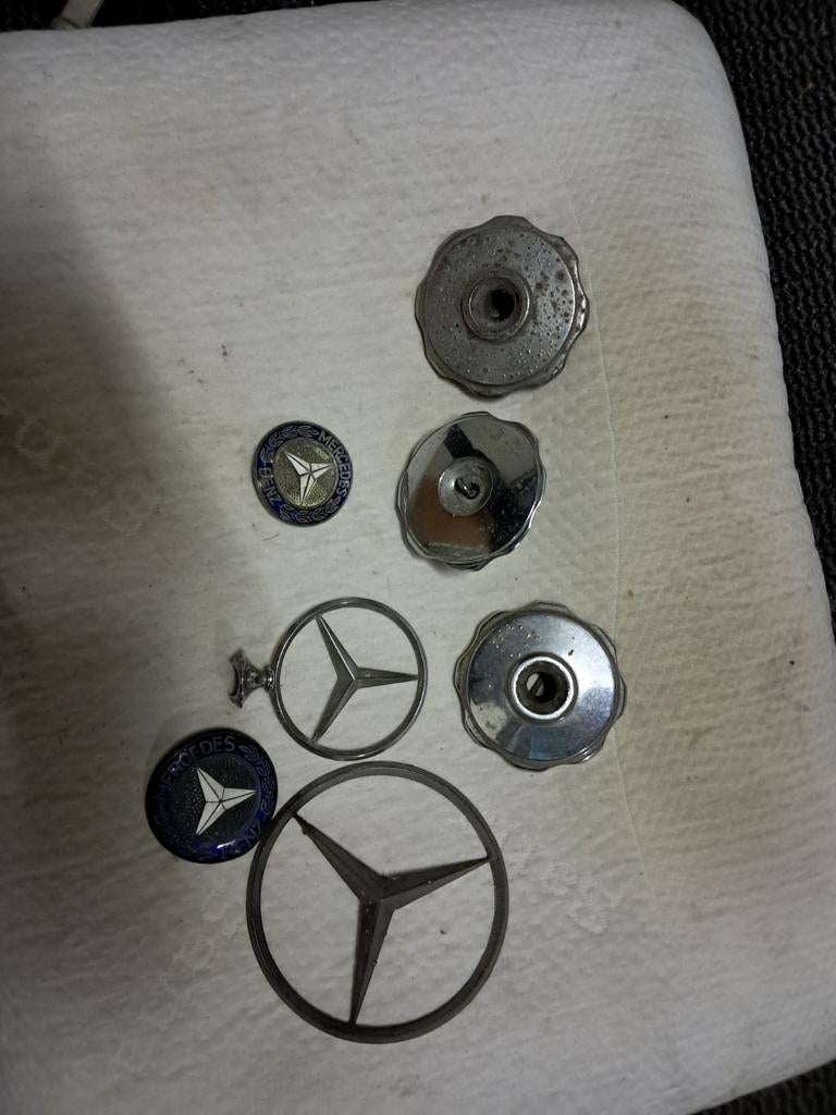 Mercedes 170 en 180 emblemen, Ophalen of Verzenden